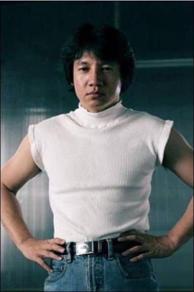 体育生Gay白袜调教 白色面料抗污能力一般海报