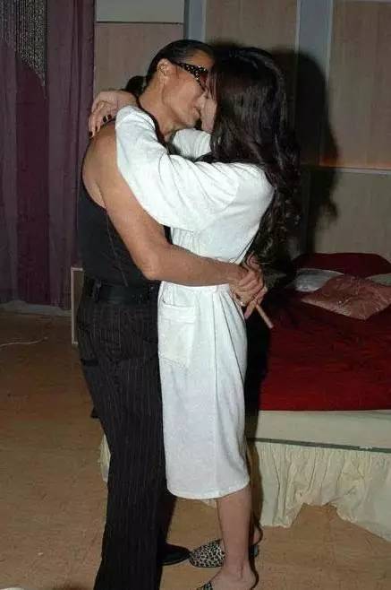 在线爆料视频海报