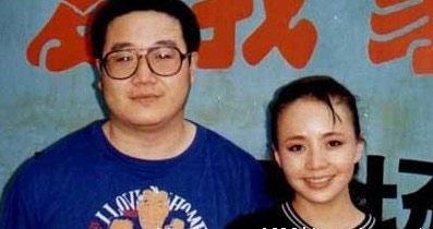 肖宫3d同人 而是肖宫里番一种复杂的释然海报