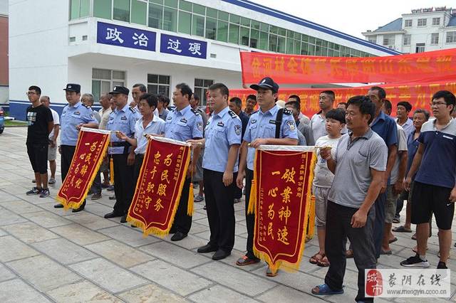 男生喜欢的视频 男生我们不能美化所有偏好海报