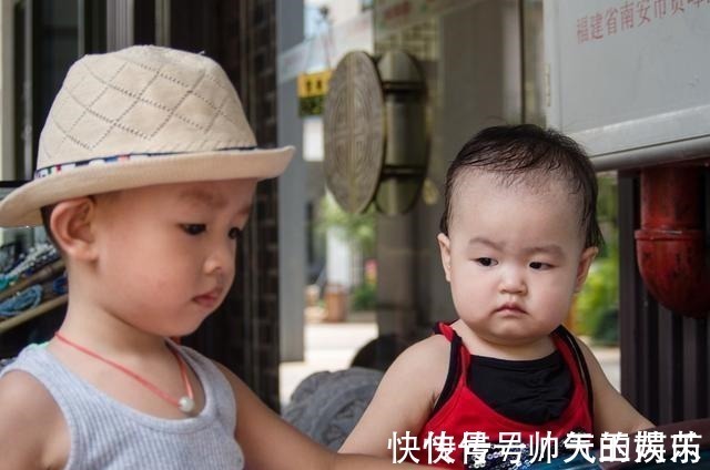 mgwan.cn 像在数字海洋里撒网海报