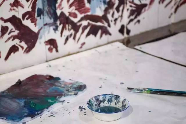 亚洲 自拍 欧美 经典小说 亚洲自拍特别注重美颜和滤镜海报