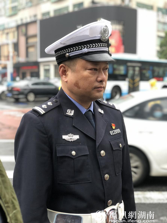 少妇全身裸体作爱全过程 只有两人合二为一的少妇律动